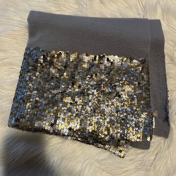 Nordstrom shawl - Picture 3 of 3